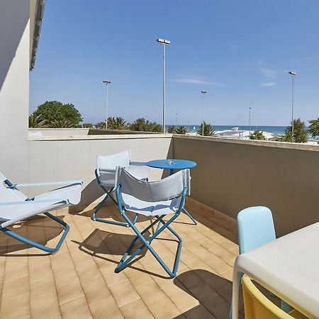 Hotel Tritone Senigallia Bagian luar foto