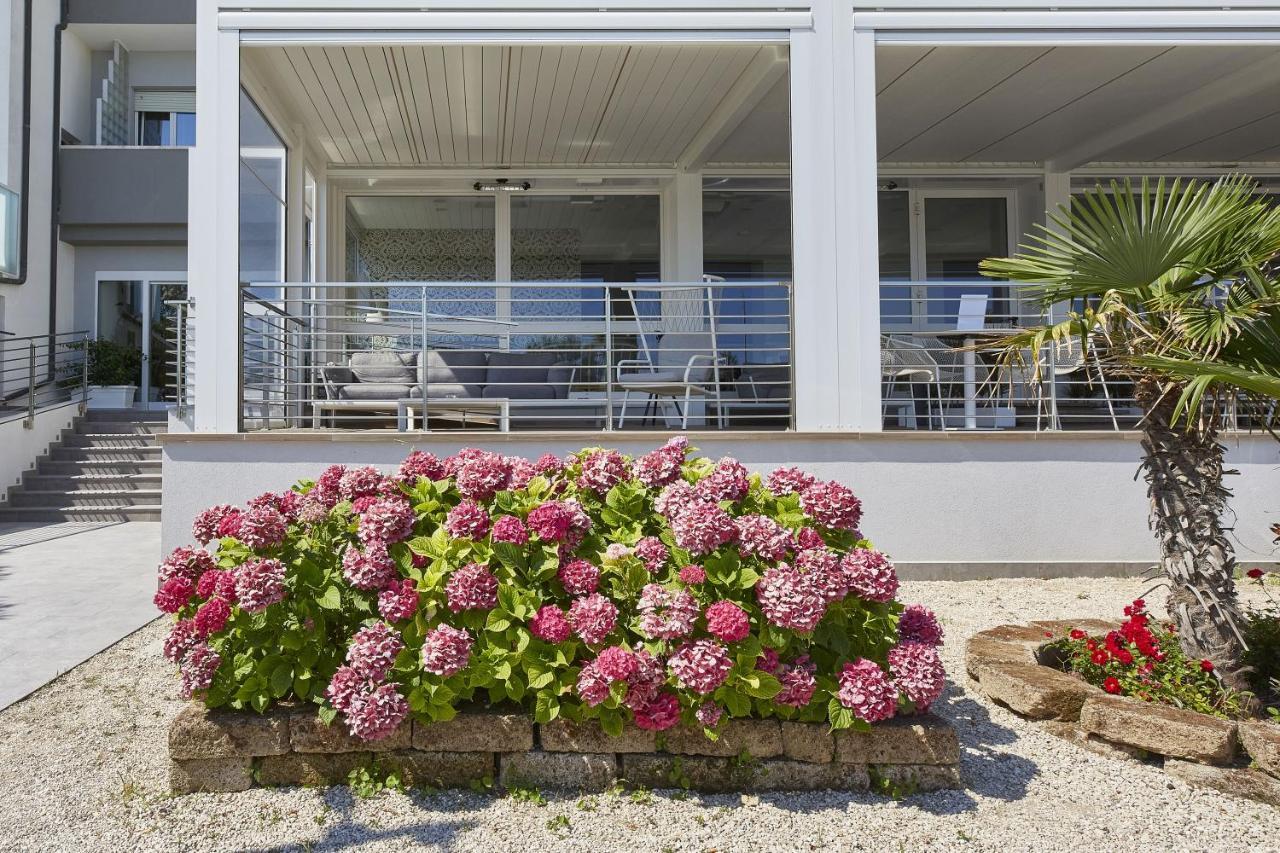 Hotel Tritone Senigallia Bagian luar foto