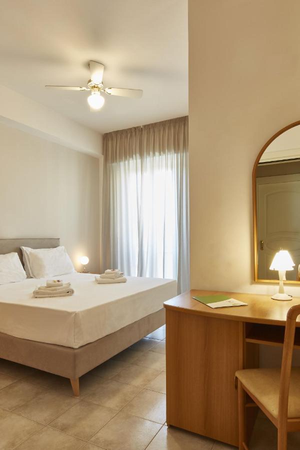 Hotel Tritone Senigallia Bagian luar foto